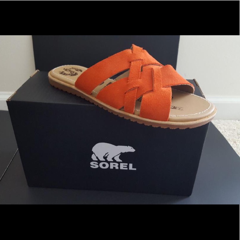 BRAND NEW SOREL ELLA SLIDES